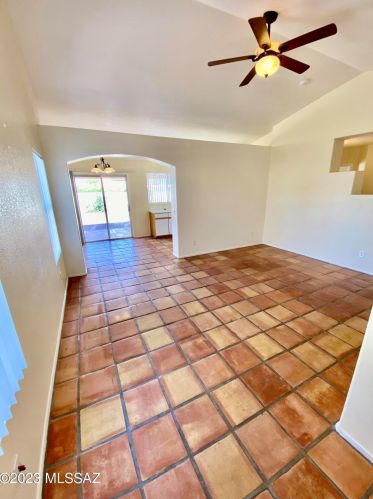 8612 Cantora Way, Tucson AZ  85743-5004 exterior