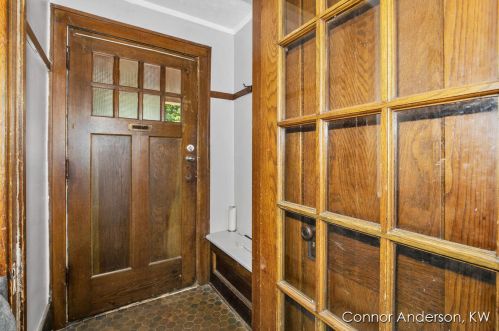 1247 Sherman St, Grand Rapids MI 49506-2614 exterior