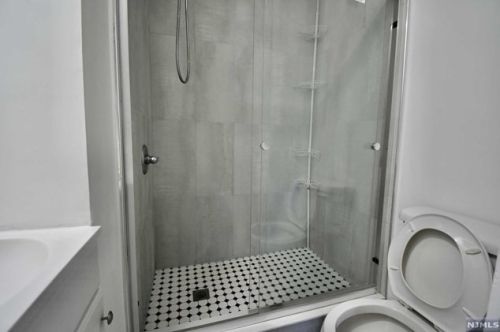 166 Morningside Ln, Palisades Park NJ exterior