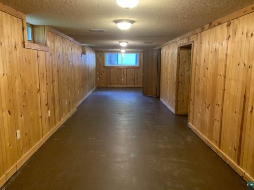 132 Winona St, Duluth MN 55803-1809 exterior