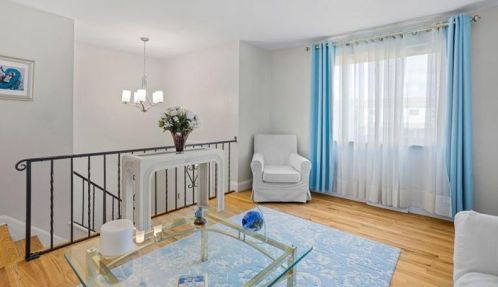 5138 Elmwood Dr, Pittsburgh, PA 15227-3628