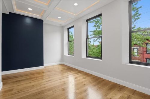 1714 Buena Vis St, Pittsburgh PA 15212-3927 exterior