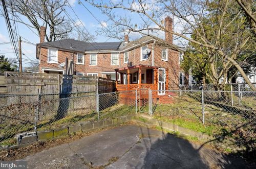 2749 Constitution Rd, Camden NJ  08104-2913 exterior