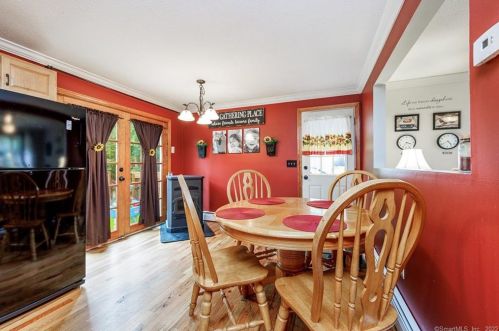 50 Mason Hl Rd, Killingly CT 06241-1324 exterior