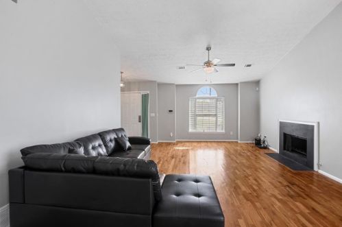 305 Emerald Grn Ct, Atlanta GA 30349-8423 exterior