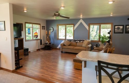 1814 Pleasant St, Manitowoc, WI 54220-1128