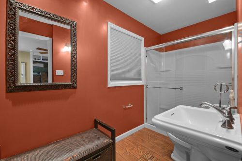 1 Spoede Ln, Saint Louis MO 63141-7763 exterior