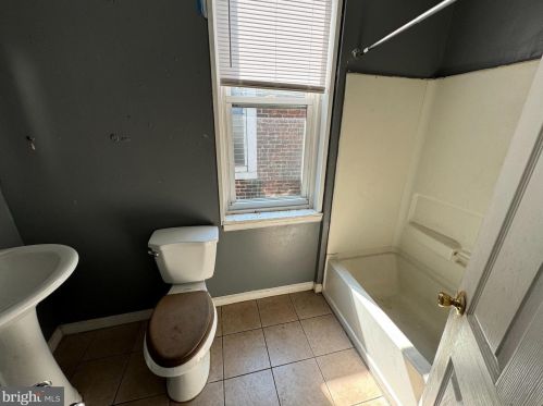 3034 Emerald St, Philadelphia PA 19134-2018 exterior