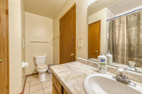 7249 97, Milwaukee WI 53225-2504 exterior