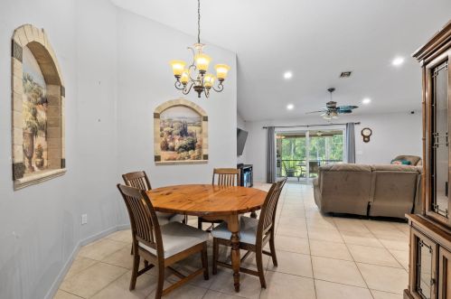 1802 Hickock Ter, Fort Pierce FL 34953-1111 exterior