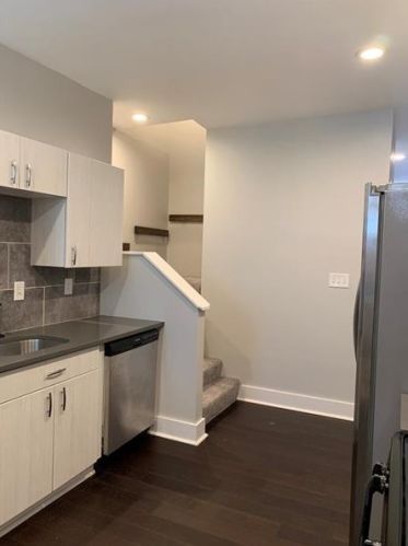 214 43 St, Pittsburgh PA 15201-3109 exterior