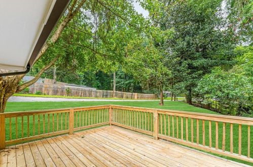 2074 Montrose Dr, Atlanta GA  30344-2355 exterior