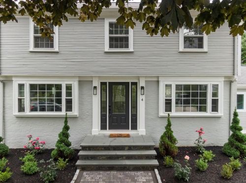 4 Mount Ave, Providence RI  02906-3410 exterior