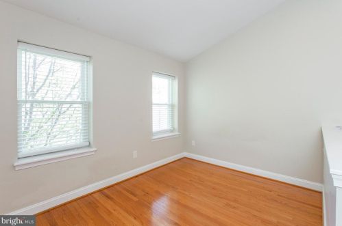 230 Ellsworth St, Philadelphia PA 19146-3012 exterior