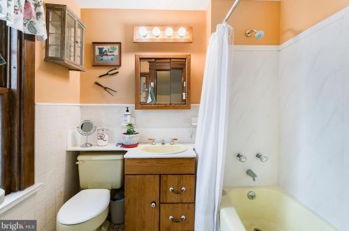 15 Spencer Ave, Lancaster PA 17603-4958 exterior