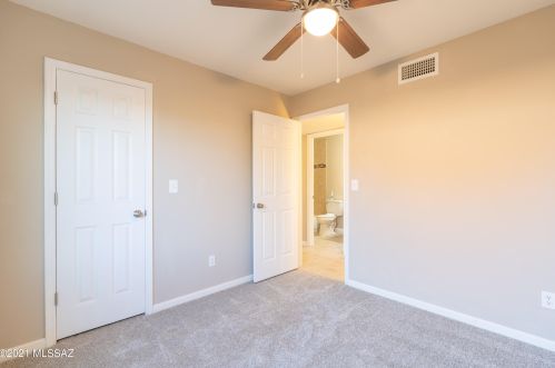 7930 Oldfather Dr, Tucson AZ 85741-1623 exterior