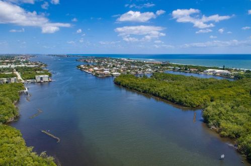 700 Boynton Beach Blvd, Boynton Beach FL 33426-3639 exterior