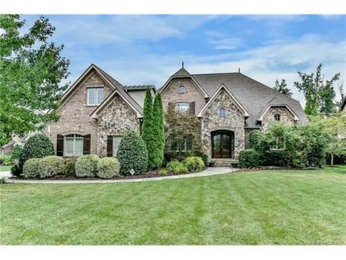 9511 Blackgold Cir, Waxhaw, NC 28173-9830