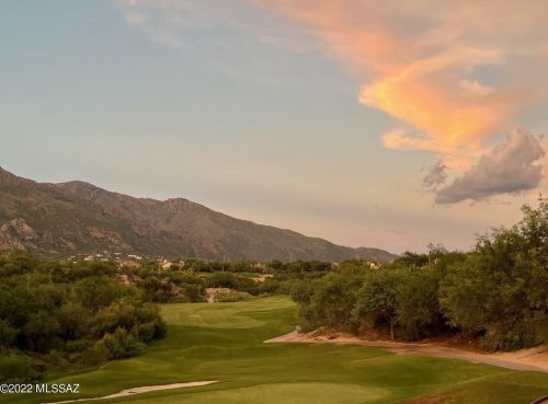 4061 Quiet Moon Dr, Tucson AZ  85718-3427 exterior