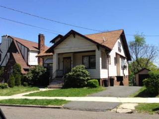 172 Park Pl, Irvington, NJ 07111-2229