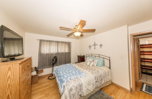 9111 Morgan Ave, Milwaukee WI 53221-1762 exterior