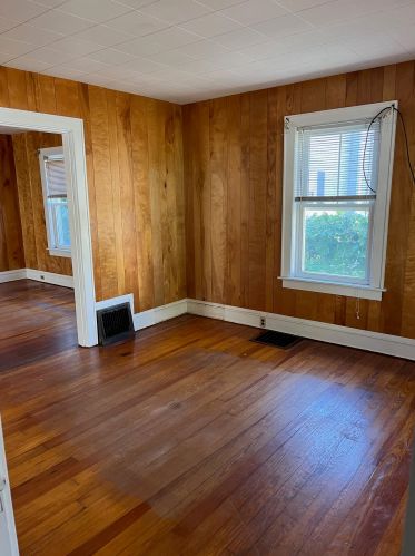 41 Thompson St, Concord NH 03301-2406 exterior