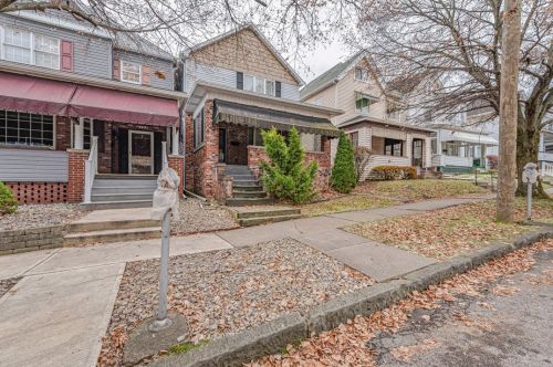 111 Farragut Ave, Vandergrift, PA 15690-1115