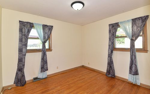 6319 Armour Ave, Milwaukee WI  53220-3911 exterior