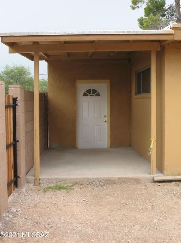 510 Seneca St, Tucson AZ  85705-8971 exterior