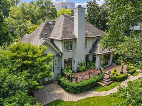 52 Beverly Rd, Atlanta, GA 30309-2646