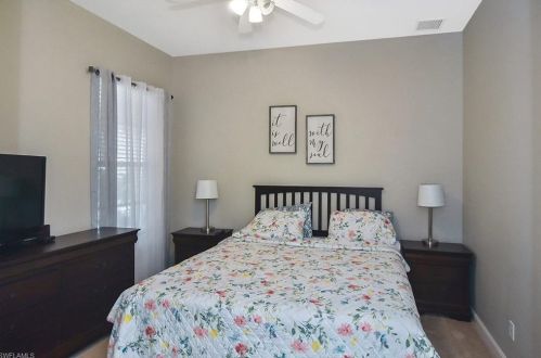 3104 Dominica Way, Naples FL 34119-1605 exterior