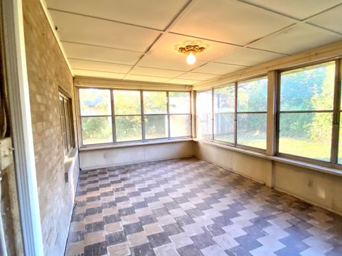 6100 Kilpatrick Ave, Chicago IL 60652-3516 exterior