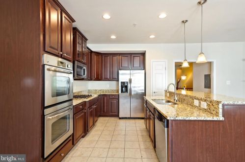 1449 Braden Loop, Glen Burnie MD 21061-5017 exterior