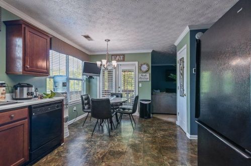 1282 Summerstone Trce, Austell GA exterior