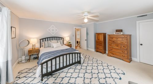 5030 Larkin St, Milwaukee WI 53217-5754 exterior