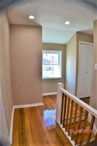 9918 Bensley Ave, Chicago IL 60617-6129 exterior