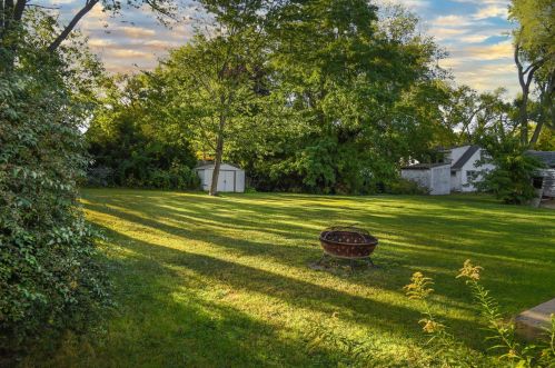 214 Keller Ave, Waukegan IL 60085-5028 exterior