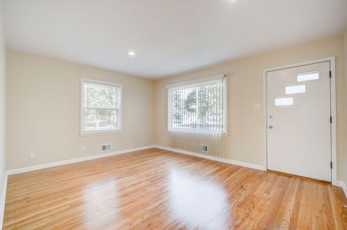 7800 Palmetto Ave, Milwaukee WI  53218-3750 exterior