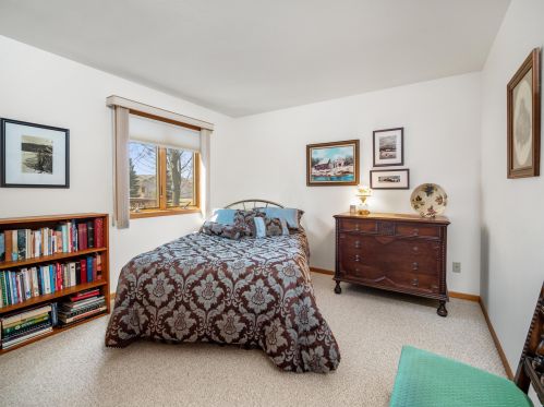 2416 Paul Rd, Manitowoc WI 54220-1183 exterior