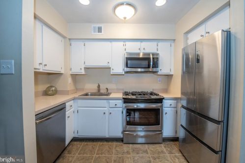 826 26 St, Philadelphia PA 19121-4602 exterior