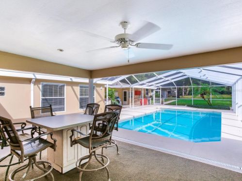 12607 51 St, Tampa FL 33619-1418 exterior