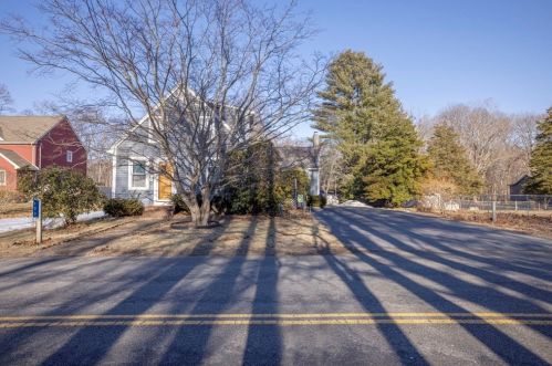 103 Eldridge St, Taunton, MA 02780-2312