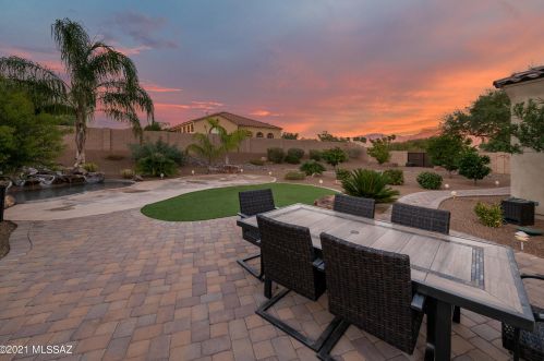 8499 National Dr, Tucson AZ 85742-8526 exterior