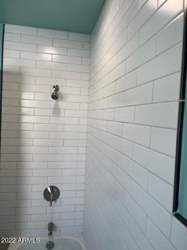 2041 16 Ave, Phoenix AZ 85021-5411 exterior