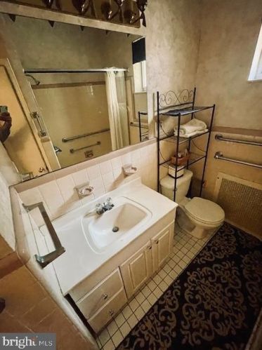 2502 18 St, Philadelphia PA 19132-3812 exterior