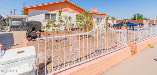 2911 50th Dr, Phoenix AZ  85031-3530 exterior