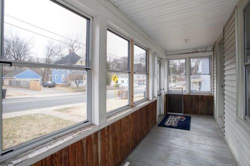 90 Smt St, Manchester CT 06040-4263 exterior