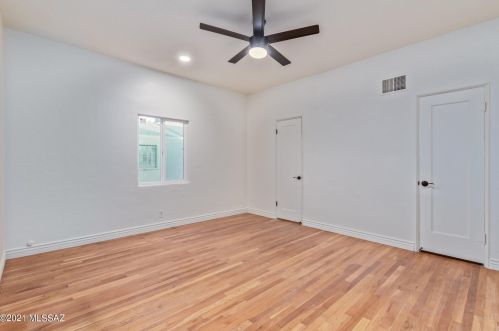 2109 Grant Rd, Tucson AZ  85719-3412 exterior