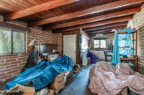 5749 Lee St, Tucson AZ 85719-3900 exterior