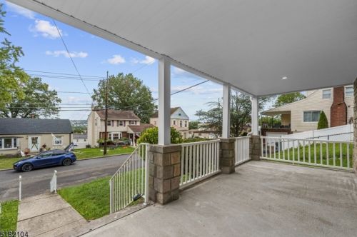 156 Barnert Ave, Paterson NJ  07512-1640 exterior